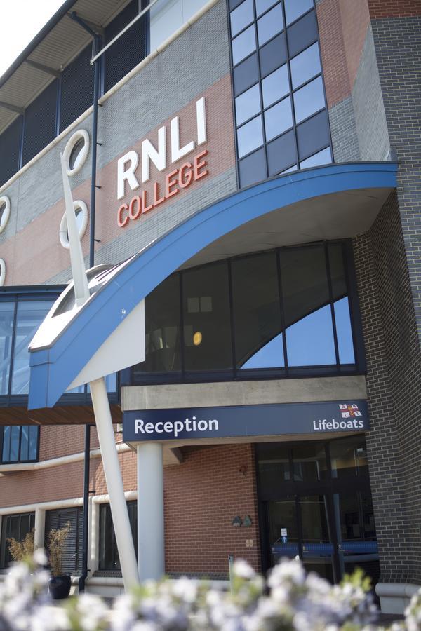 Rnli College Hotel Poole Eksteriør billede